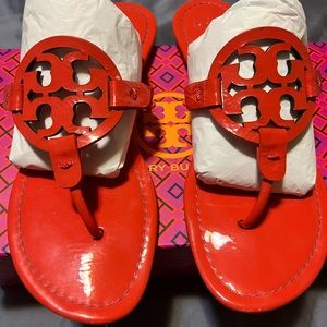 Tory Burch sandals/flip flop.Excellent condition.sz 8,5. Color orange.